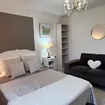 Le Beausejour 3* قرقشونه