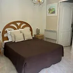 Le Beausejour 3* قرقشونه