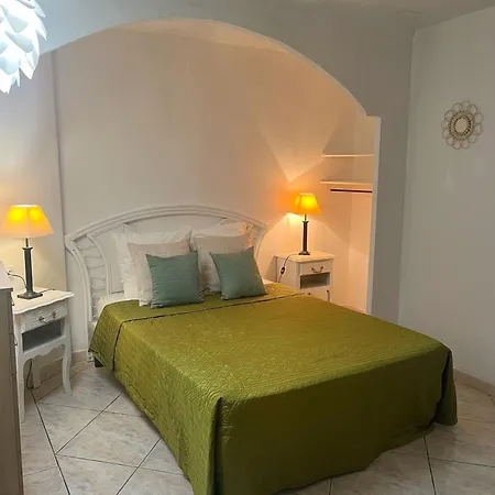 Le Beausejour Bed and Breakfast