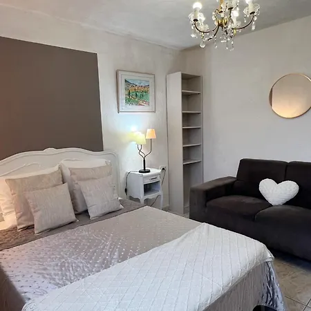 Le Beausejour 3* Καρκασόν