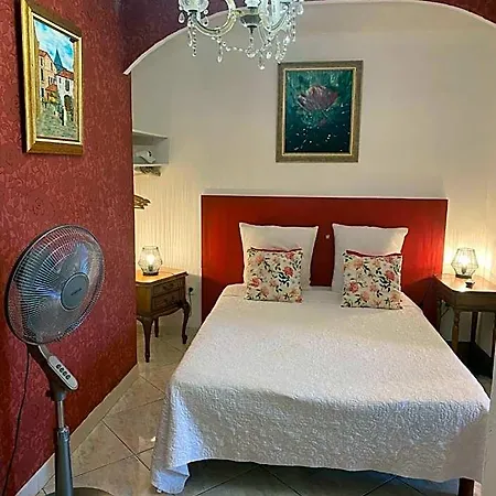 فندق مبيت وإفطار Le Beausejour 3*