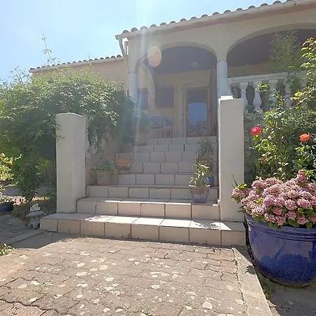 Le Beausejour 3* قرقشونه